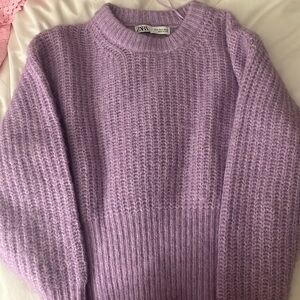 Never worn Zara purple sweater